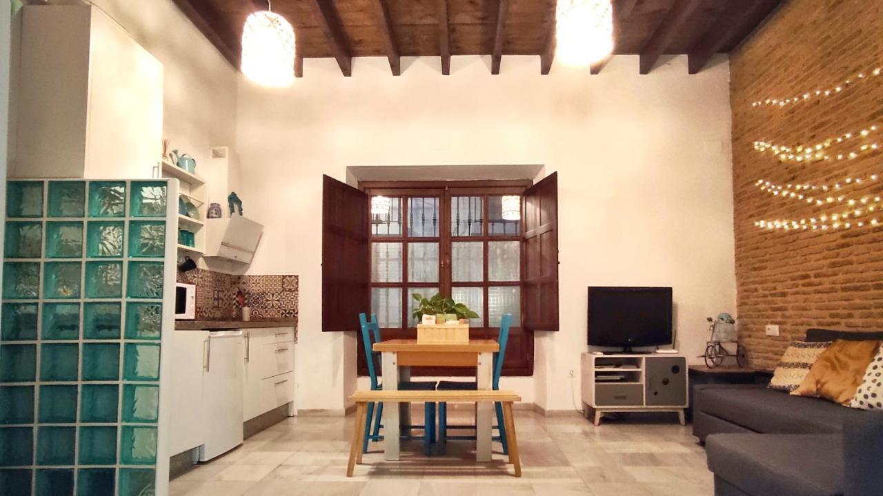 Triana Boho Chic Wifi Apartment Sevilla Bagian luar foto